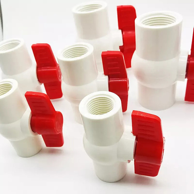 Válvulas y colocaciones cónicas del tubo del PVC de la válvula del agua plástica para la sustancia química
